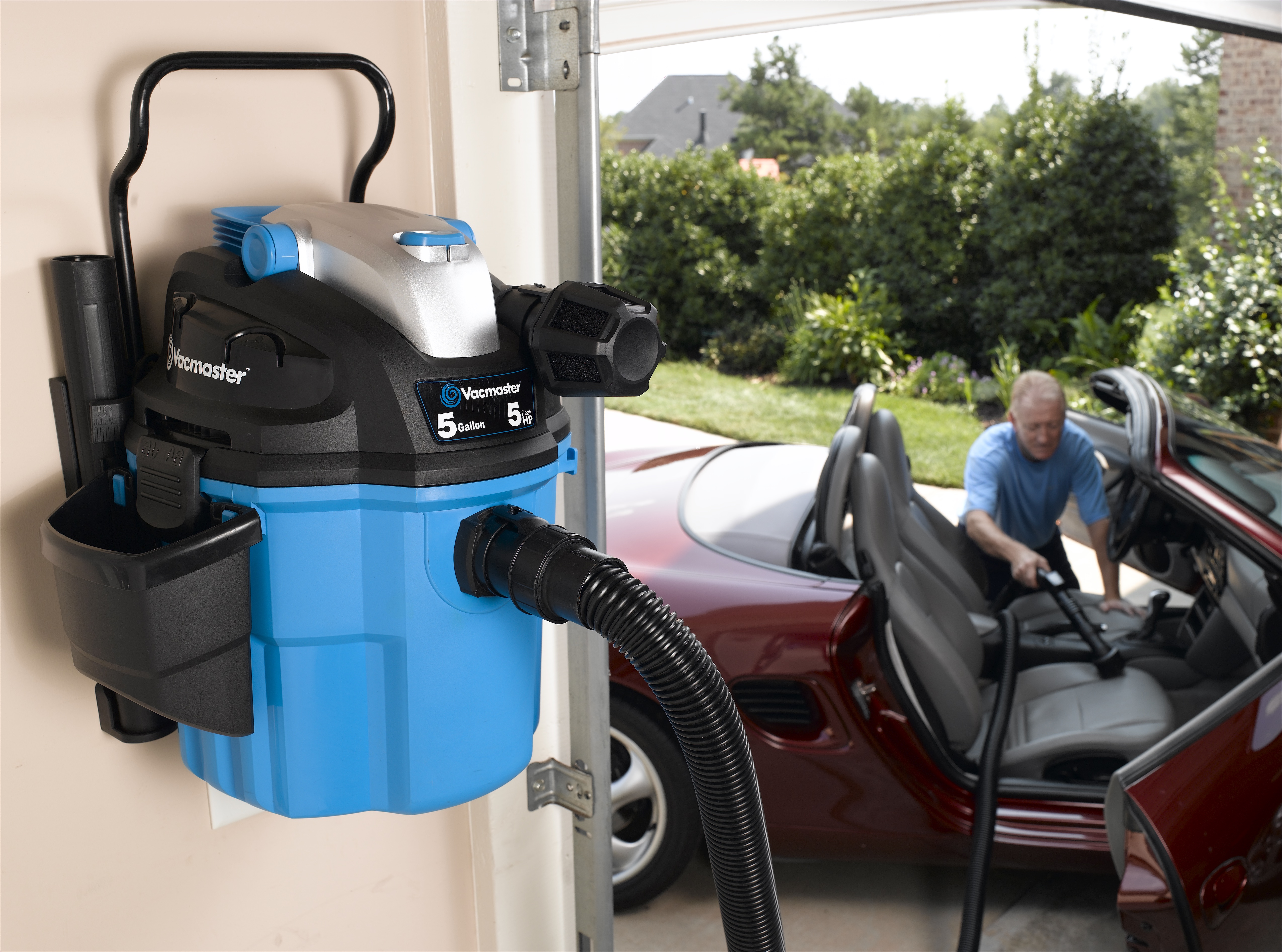 The Best Car Vacuum Cleaner For Your Garage